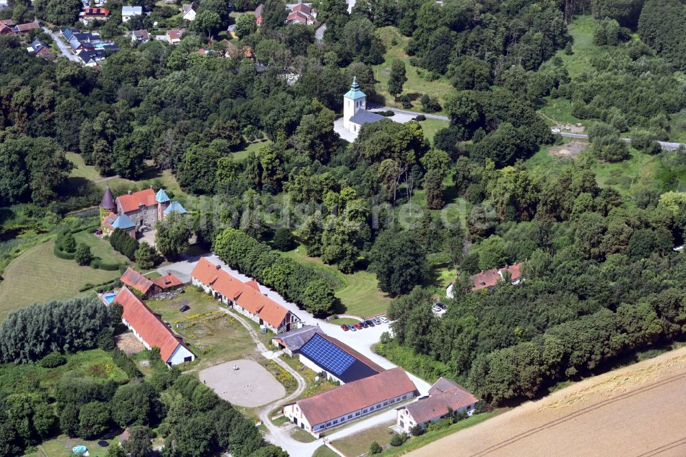 Eslöv aus der Vogelperspektive: Schloß Ortöfta Slott in Skane län, Schweden