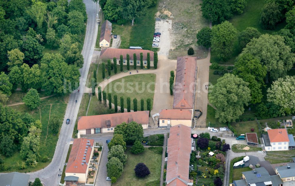 Ketzin von oben - Schloß Paretz in Ketzin im Bundesland Brandenburg, Deutschland