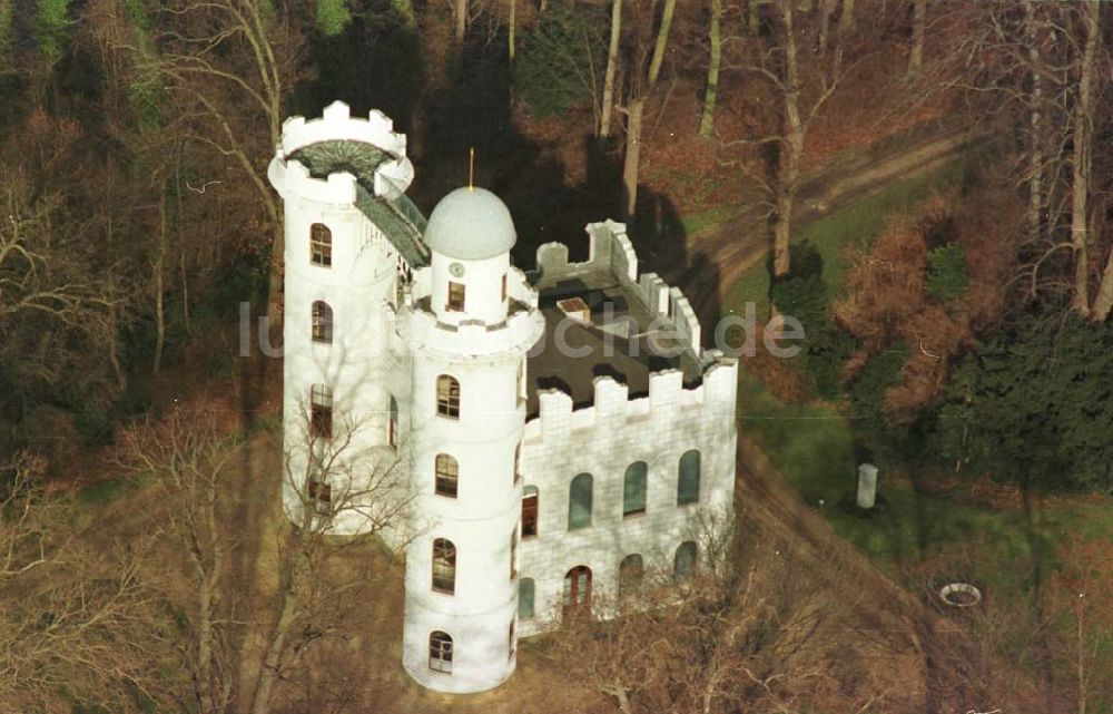 Luftbild Berlin - 12.02.95 Schloss auf der Pfaueninsel am Wannsee