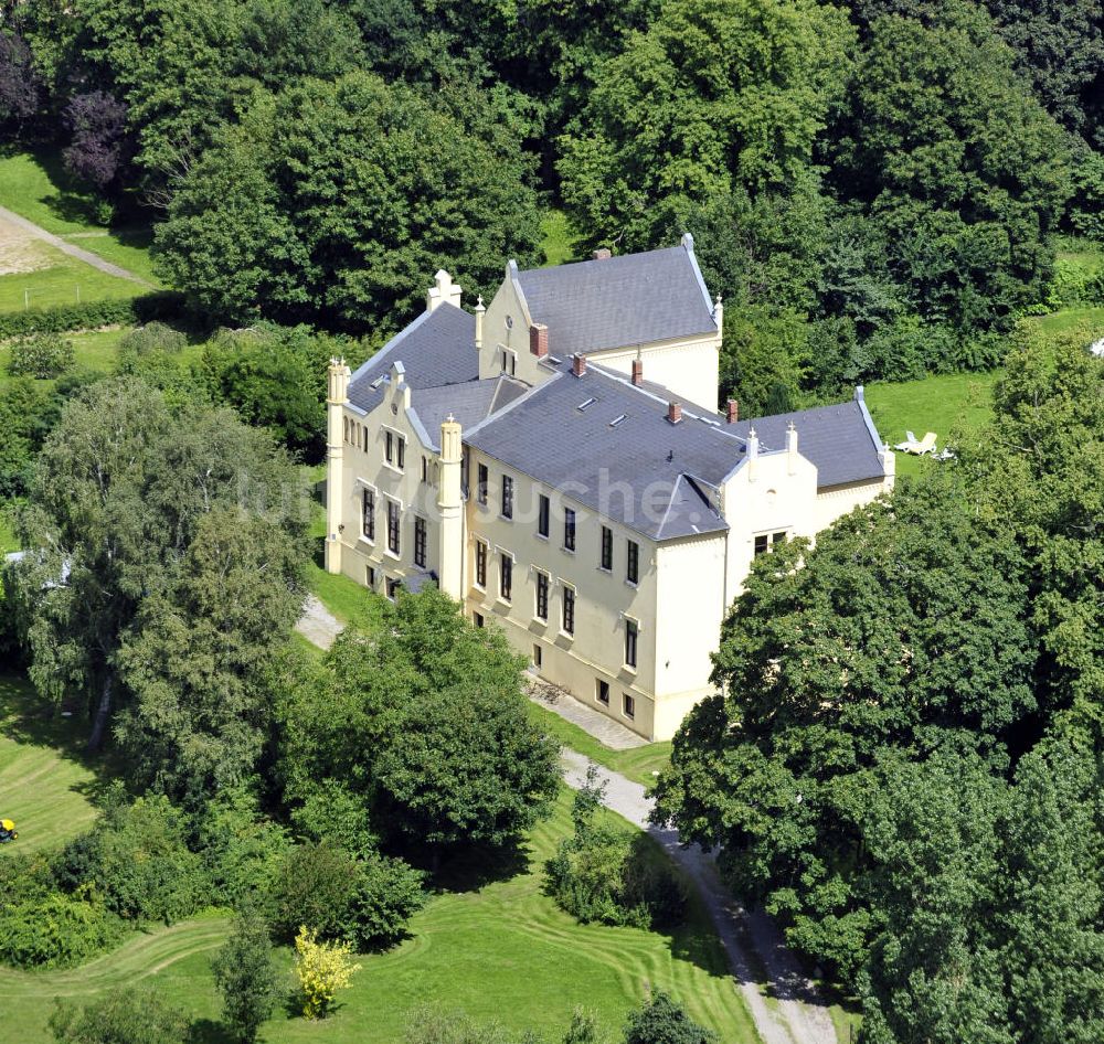 Luftaufnahme Poggelow - Schloß Poggelow in Poggelow, Mecklenburg-Vorpommern