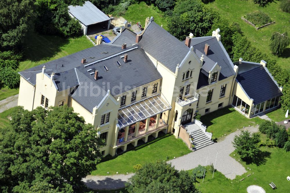 Luftbild Poggelow - Schloß Poggelow in Poggelow, Mecklenburg-Vorpommern