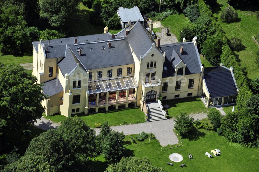 Luftaufnahme Poggelow - Schloß Poggelow in Poggelow, Mecklenburg-Vorpommern