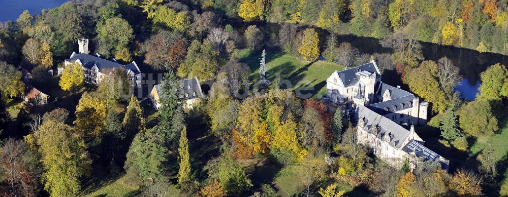 Friedrichroda aus der Vogelperspektive: Schloss Reinhardsbrunn in Friedrichroda im Thüringer Wald