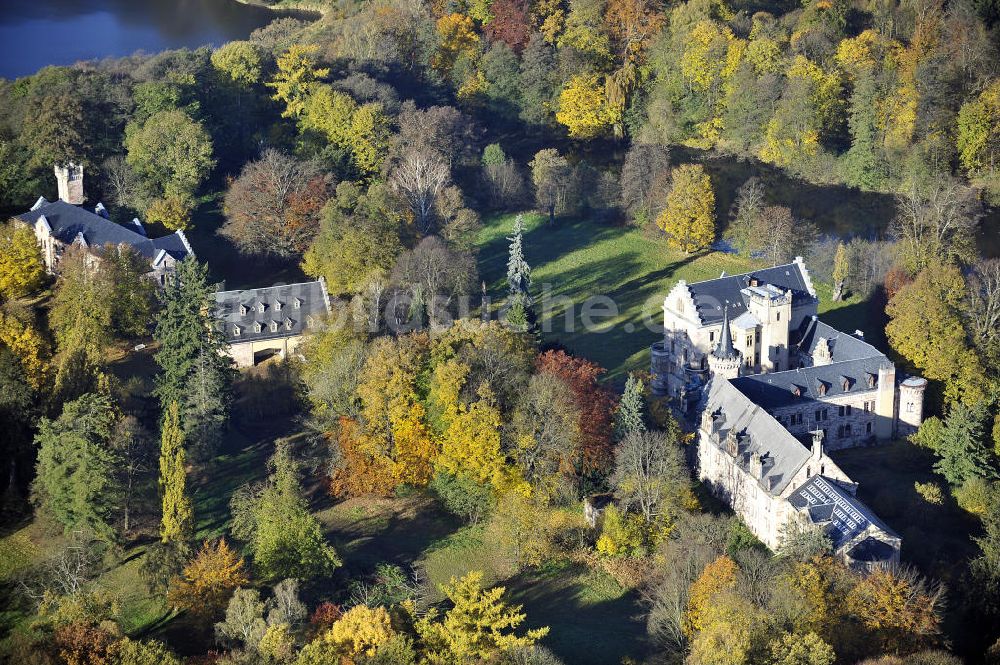 Luftbild Friedrichroda - Schloss Reinhardsbrunn in Friedrichroda im Thüringer Wald