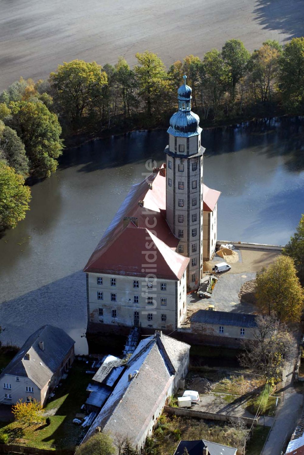 Bad Schmiedeberg von oben - Schloss Reinharz