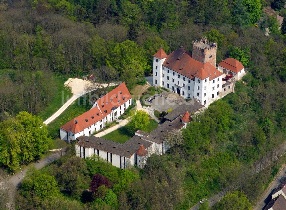 Günzburg aus der Vogelperspektive: Schloss Reisensburg bei Günzburg im Bundesland Bayern