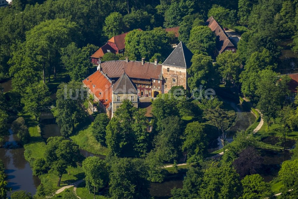 Rheda-Wiedenbrück von oben - Schloss Rheda in Rheda-Wiedenbrück im Bundesland Nordrhein-Westfalen