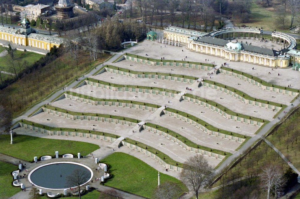 Luftaufnahme Potsdam - Schloss Sanssouci in Potsdam