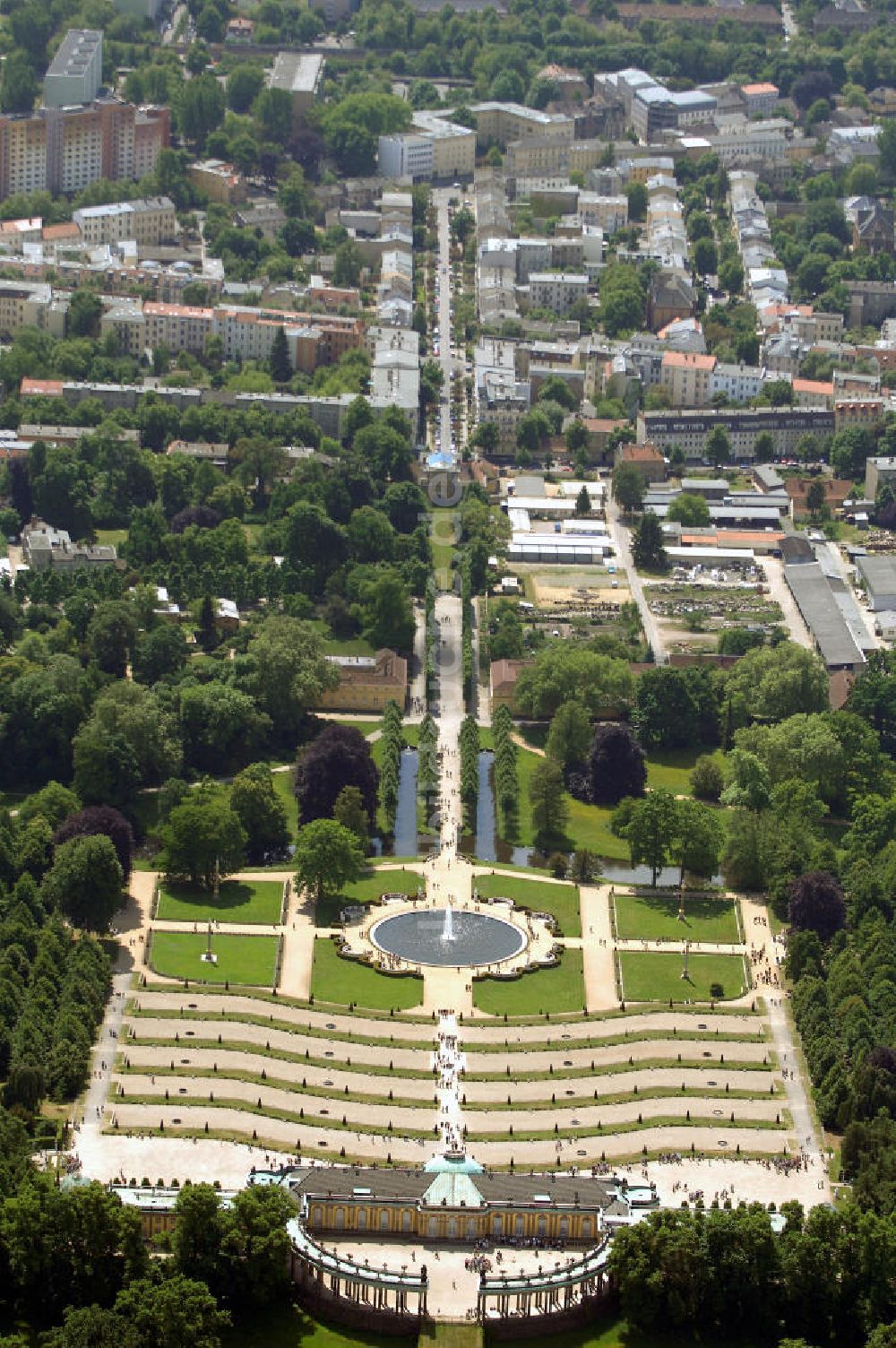 Luftbild POTSDAM - Schloss Sanssouci zu Potsdam