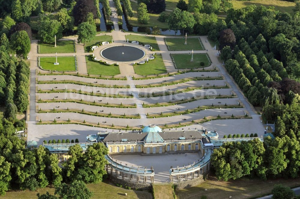 Luftbild Potsdam - Schloss Sanssouci und Weinbergterrassen in Potsdam im Bundesland Brandenburg