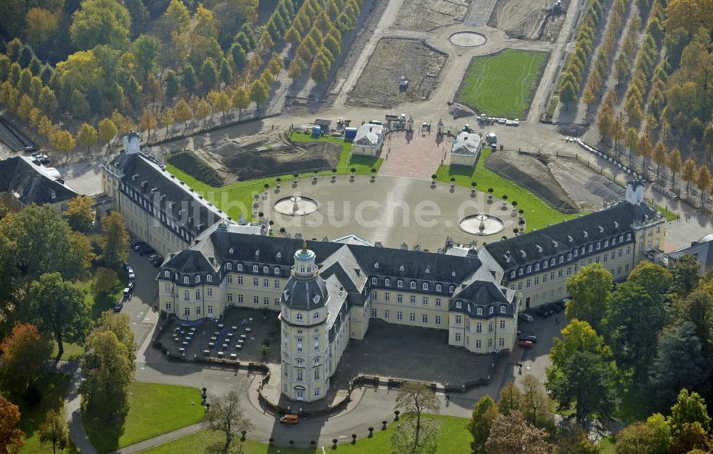 Karlsruhe von oben - Schloss und Schlossplatz Karlsruhe