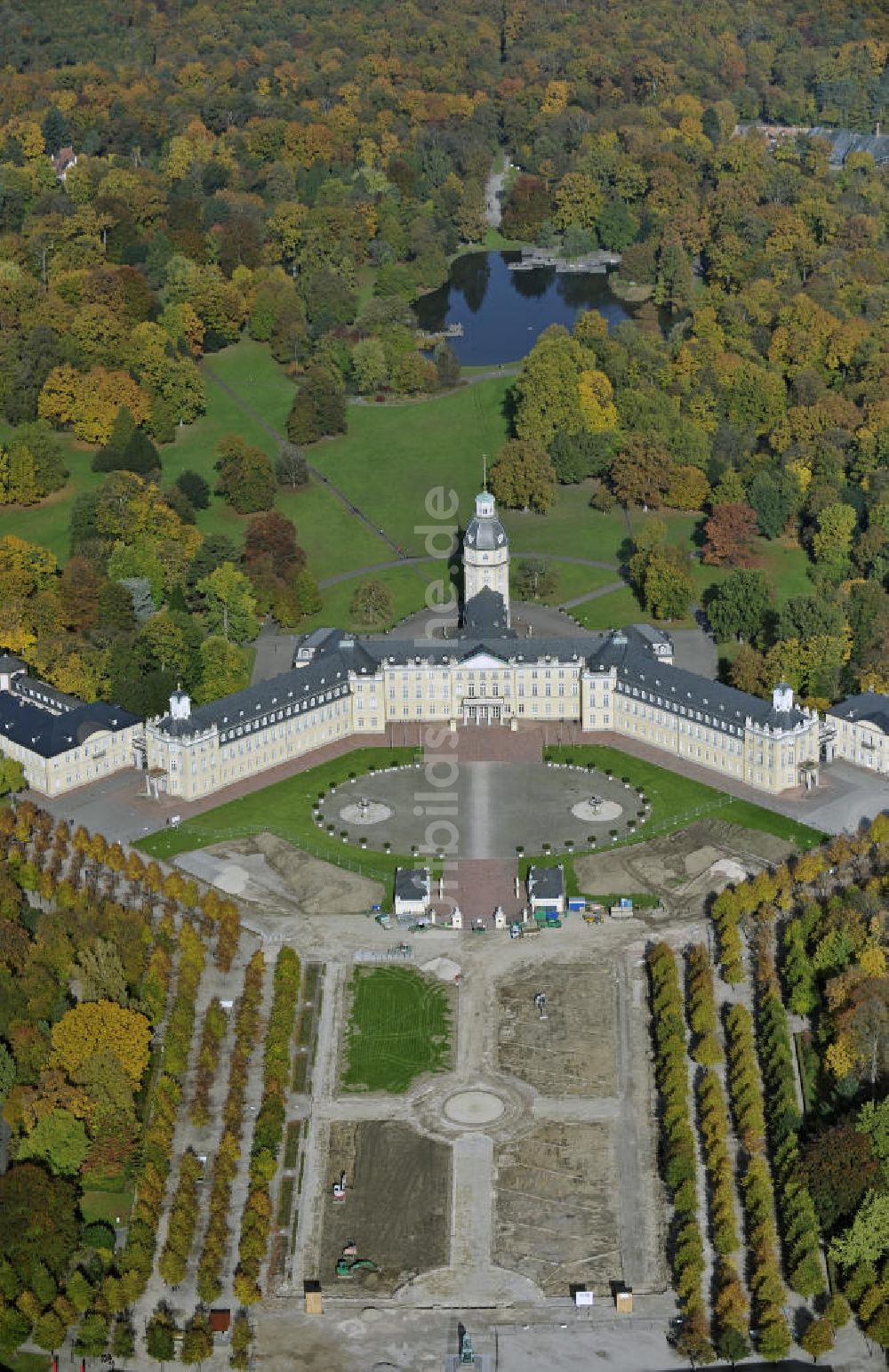 Luftbild Karlsruhe - Schloss und Schlossplatz Karlsruhe