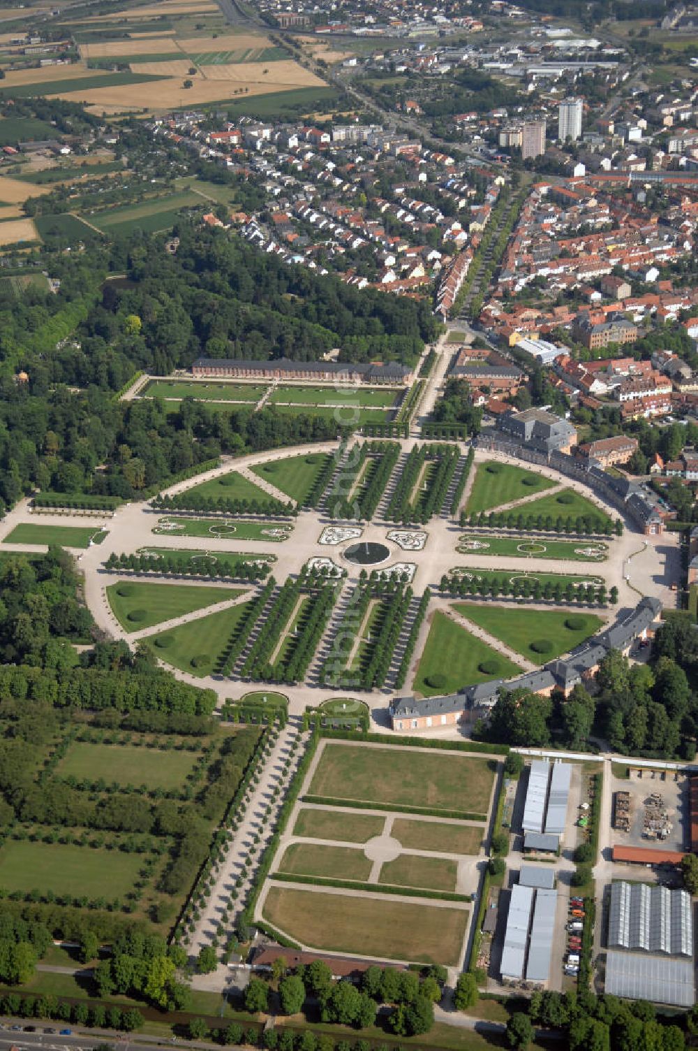 Luftaufnahme Schwetzingen - Schloss Schwetzingen