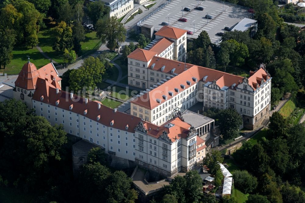 Pirna von oben - Schloss Sonnenstein in Pirna im Bundesland Sachsen, Deutschland