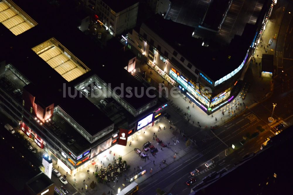 Luftaufnahme Berlin Steglitz - Schloss- Straßen- Center am Walther- Schreiber- Platz im Bezirk Steglitz in Berlin.