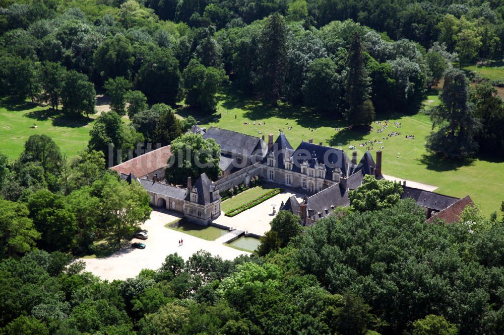 Tour-en-Sologne von oben - Schloss Villesavin Tour-en-Sologne