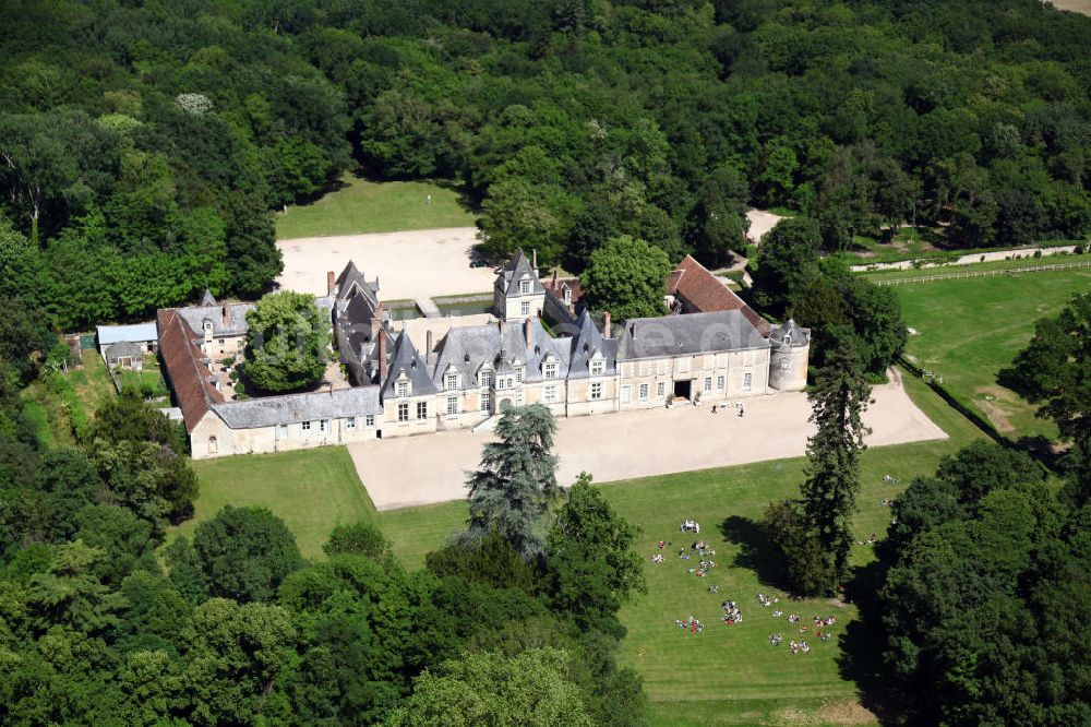 Tour-en-Sologne aus der Vogelperspektive: Schloss Villesavin Tour-en-Sologne