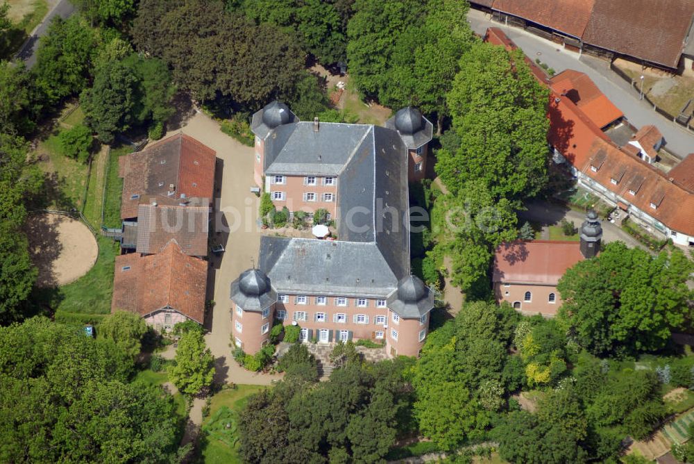 Saal an der Saale / OT Waltershausen aus der Vogelperspektive: Schloss Waltershausen in Saal an der Saale