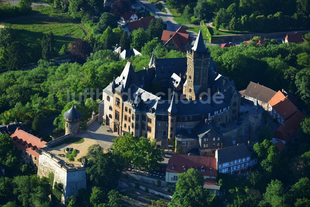 Luftbild Wernigerode - Schloss Wernigerode in der gleichnamigen Stadt im Bundesland Sachsen-Anhalt