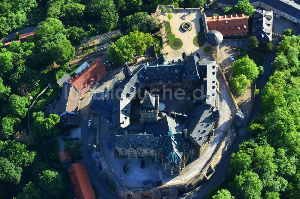 Luftaufnahme Wernigerode - Schloss Wernigerode in der gleichnamigen Stadt im Bundesland Sachsen-Anhalt