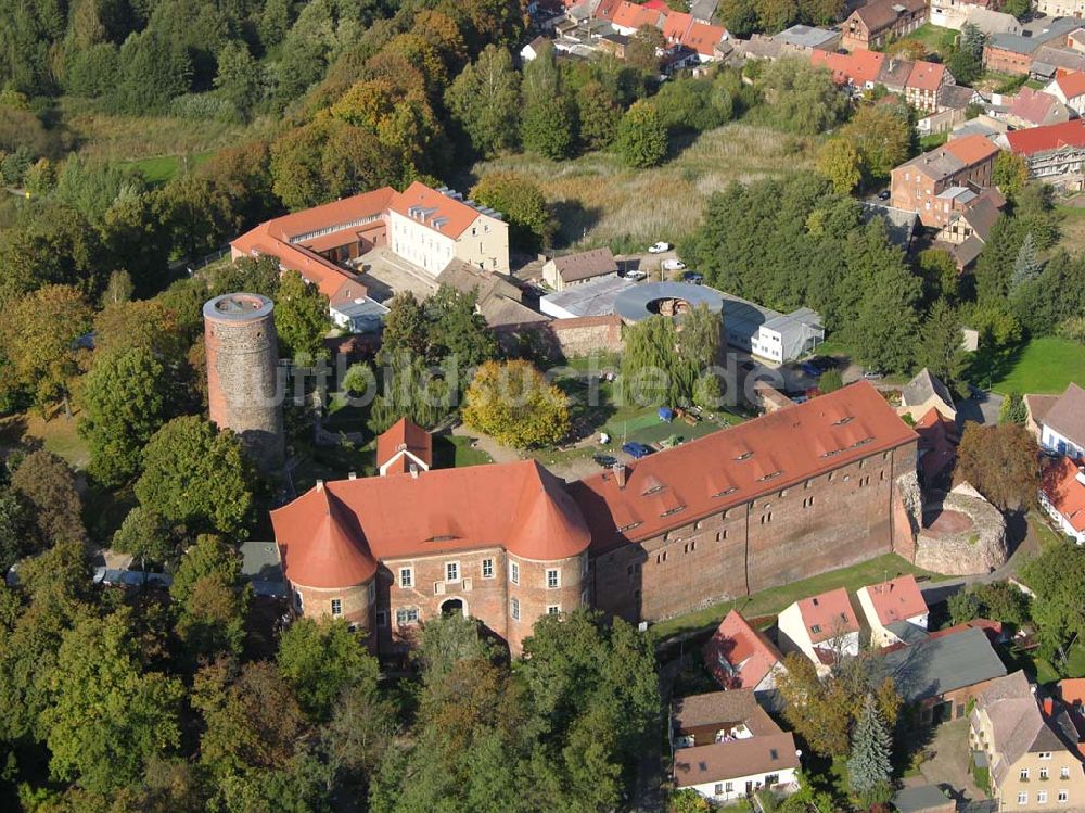 Belzig von oben - Schloß Wiesenburg bei Belzig.