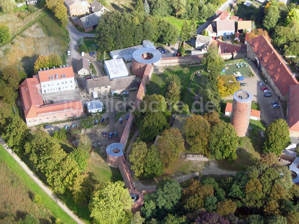 Belzig von oben - Schloß Wiesenburg bei Belzig.