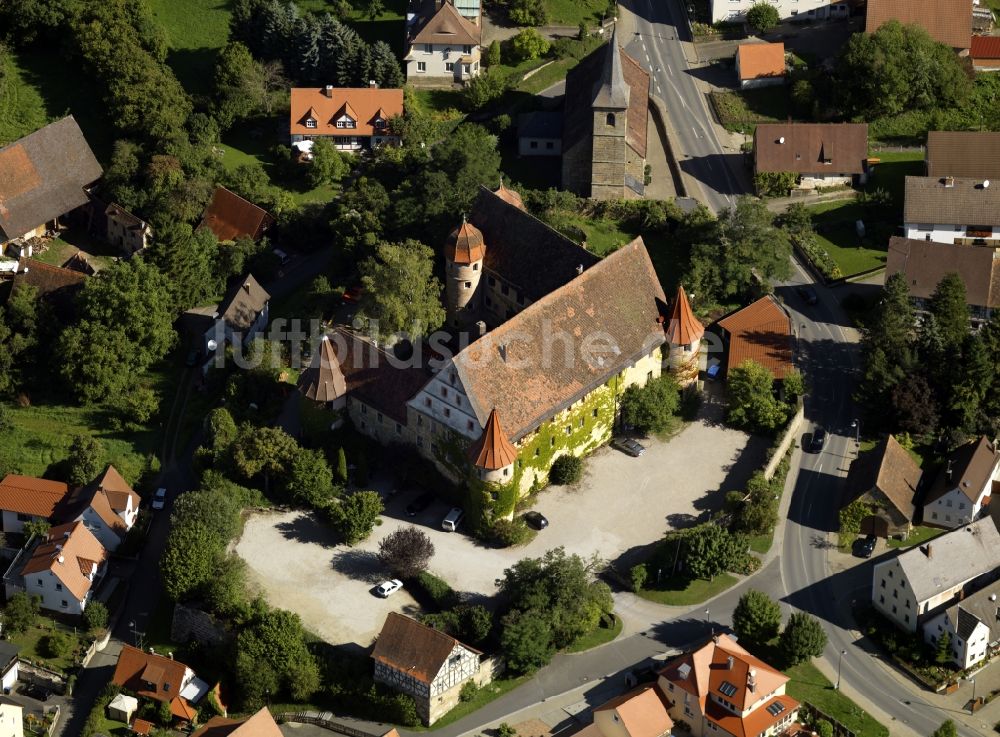 Wiesenthau von oben - Schloss Wiesenthau in Wiesenthau im Bundesland Bayern