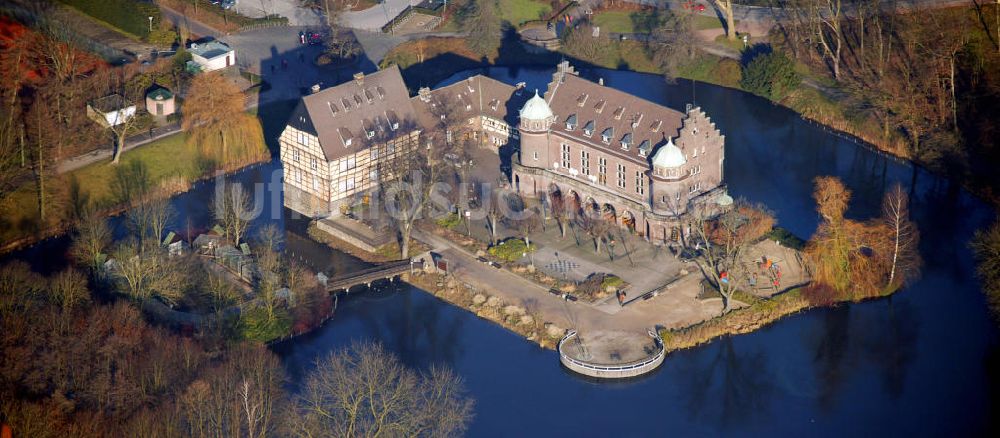 Gladbeck von oben - Schloss Wittringen in Gladbeck