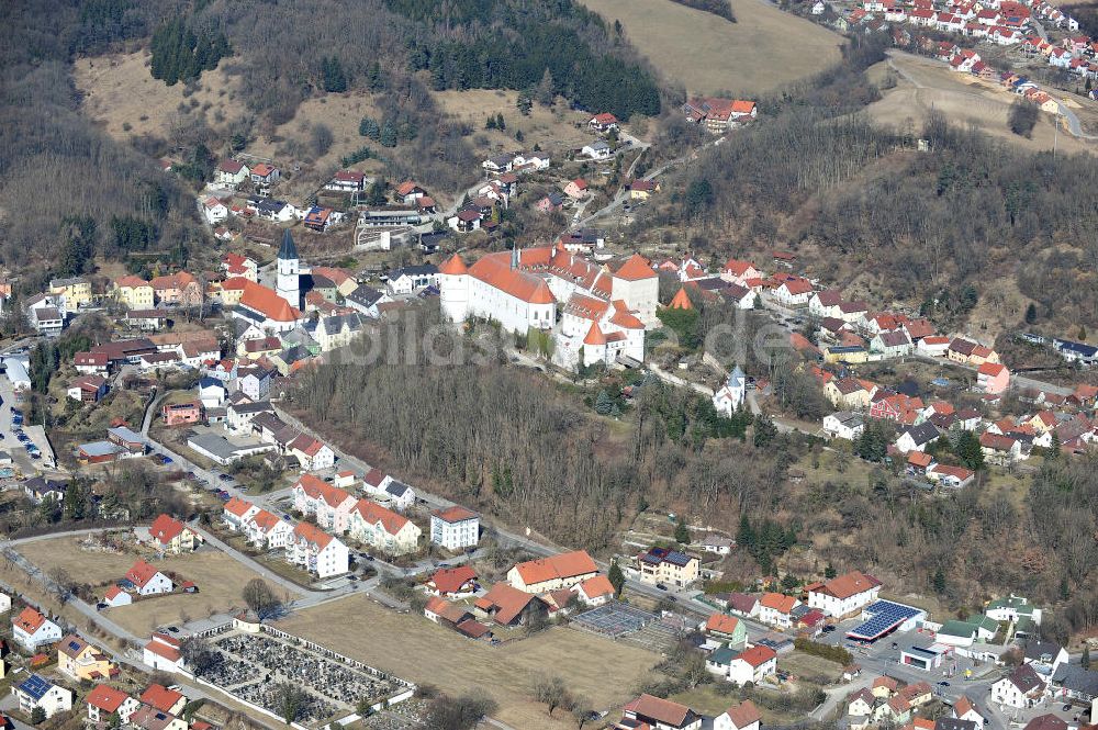 Wörth an der Donau von oben - Schloss Wörth in Wörth an der Donau