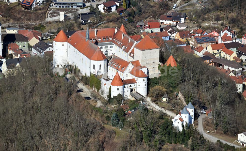 Wörth an der Donau aus der Vogelperspektive: Schloss Wörth in Wörth an der Donau