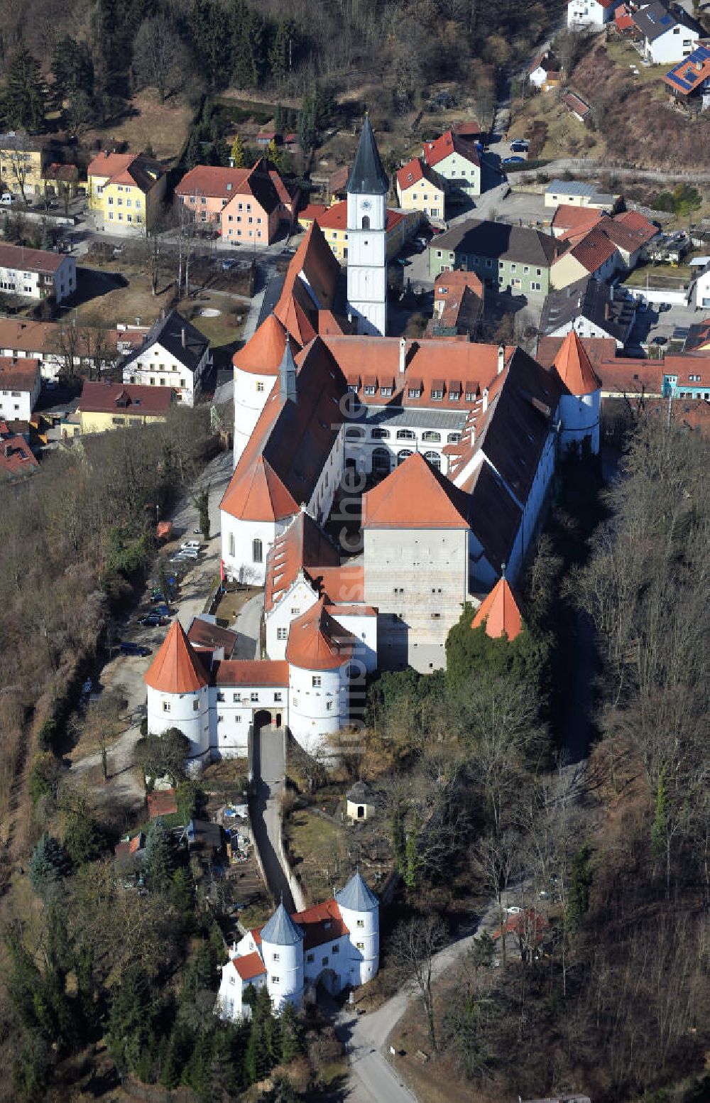 Luftaufnahme Wörth an der Donau - Schloss Wörth in Wörth an der Donau