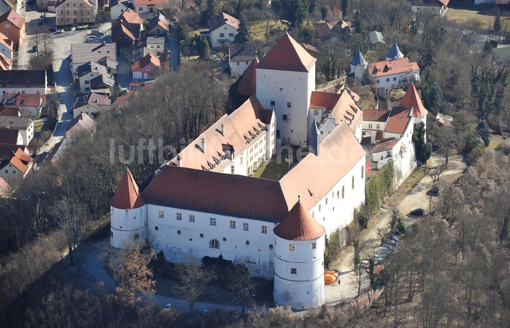 Wörth an der Donau aus der Vogelperspektive: Schloss Wörth in Wörth an der Donau