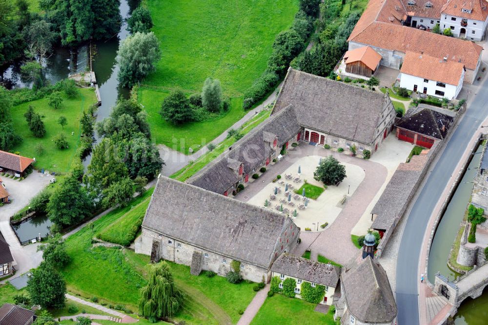 Luftaufnahme Emmerthal - Schlosscafe Hämelschenburg in Emmerthal / Niedersachsen