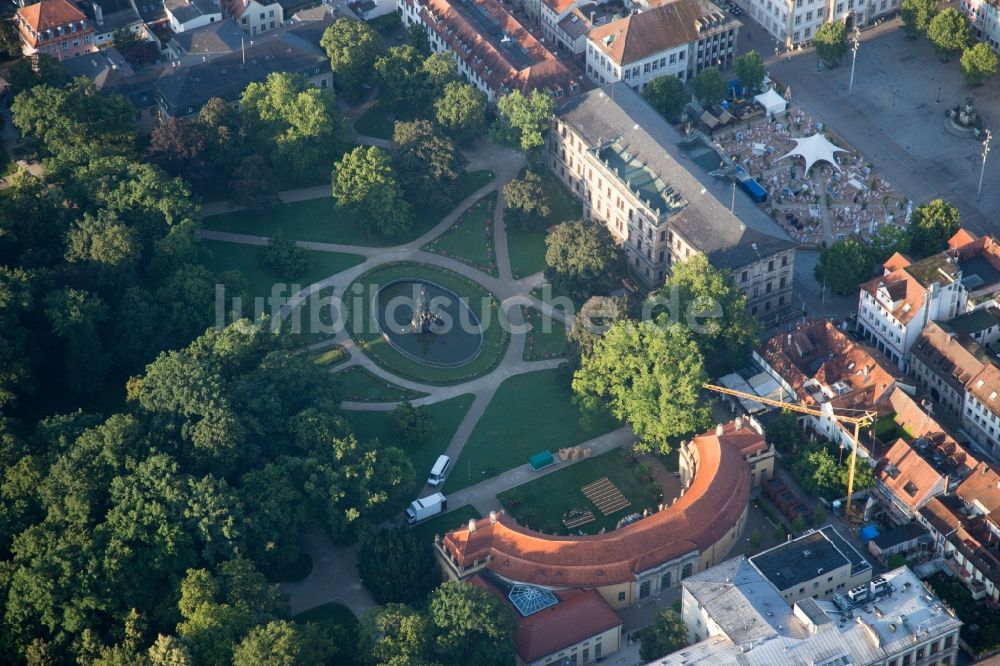 Erlangen aus der Vogelperspektive: Schlossgarten Erlangen in Erlangen im Bundesland Bayern