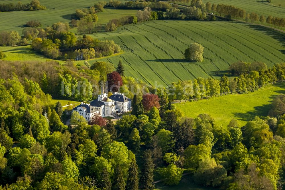 Hohen-Demzin aus der Vogelperspektive: Schlosshotel Burg Schlitz in Hohen-Demzin im Bundesland Mecklenburg-Vorpommern