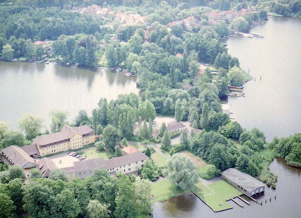 Luftbild Teupitz / Brandenburg - Schloßhotel Teupitz am Teupitzer See in Brandenburg.