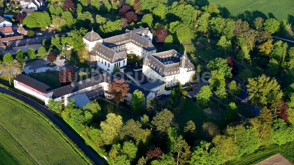 Luftbild Bornheim - Schlosshotel Walberberg in Bornheim im Bundesland Nordrhein-Westfalen, Deutschland