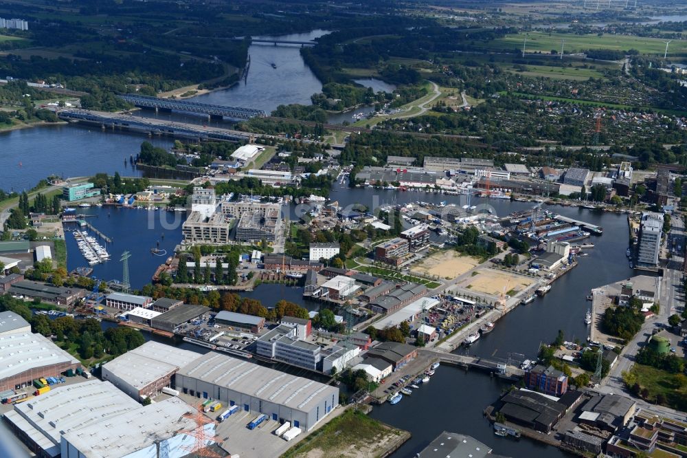 Hamburg aus der Vogelperspektive: Schlossinsel Harburg im Harburger Binnenhafen Hamburg