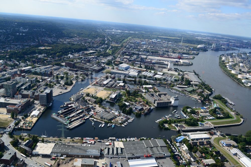 Luftaufnahme Hamburg - Schlossinsel Harburg im Harburger Binnenhafen Hamburg