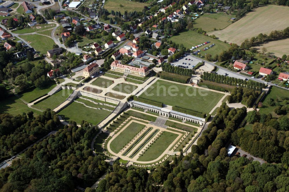 Heidenau von oben - Schloßpark Barockgarten Großsedlitz in Heidenau im Bundesland Sachsen, Deutschland