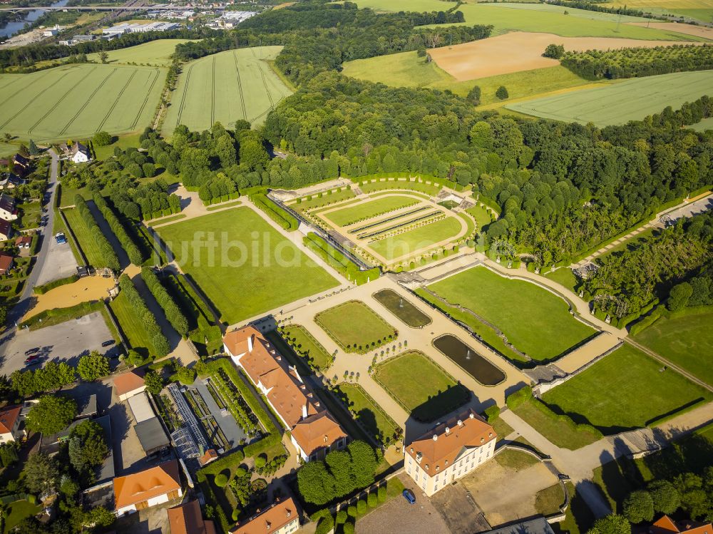 Heidenau von oben - Schloßpark Barockgarten Großsedlitz in Heidenau im Bundesland Sachsen, Deutschland