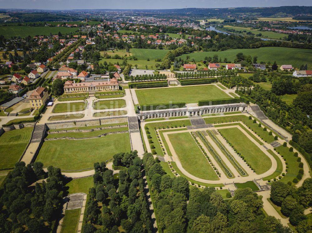 Heidenau aus der Vogelperspektive: Schloßpark Barockgarten Großsedlitz in Heidenau im Bundesland Sachsen, Deutschland