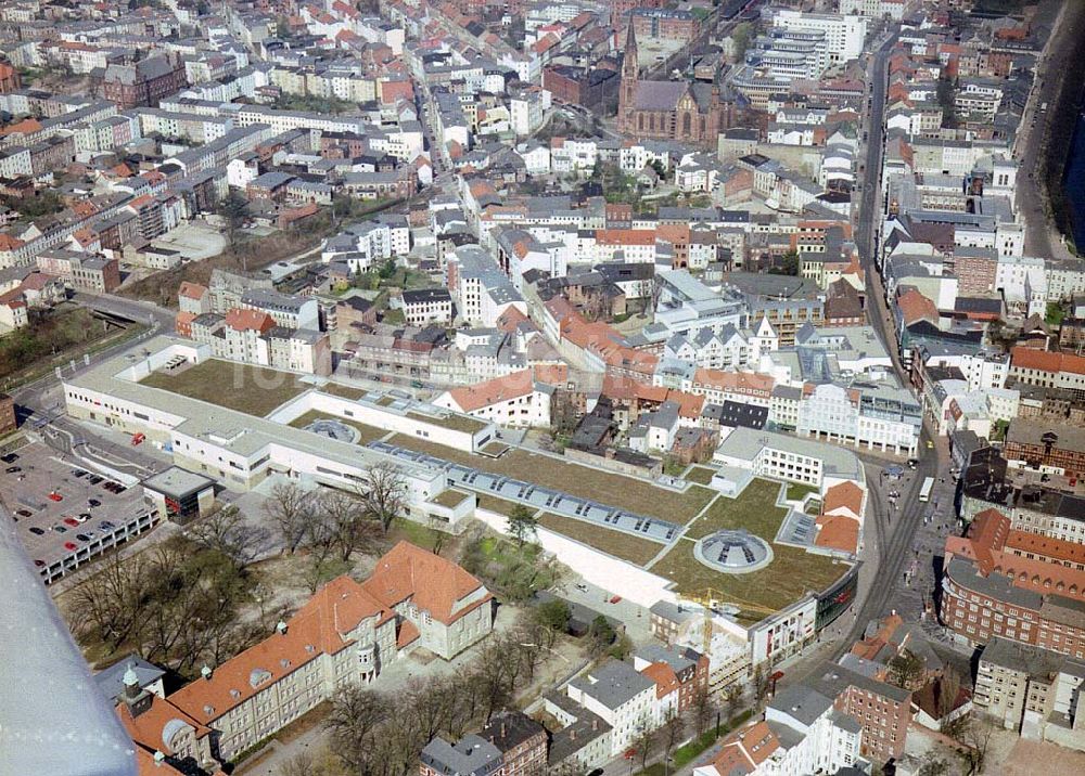 Schwerin / MV von oben - Schloßpark Center in Schwerin.