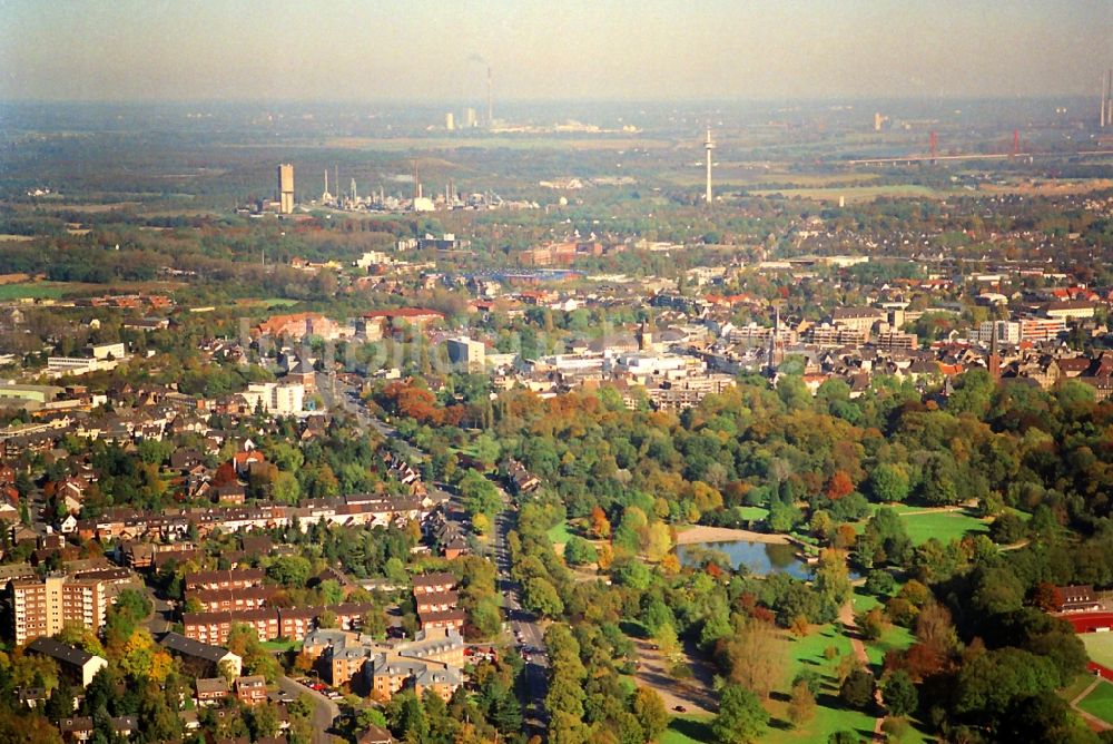 Luftaufnahme Moers - Schlosspark in Moers im Bundesland Nordrhein-Westfalen