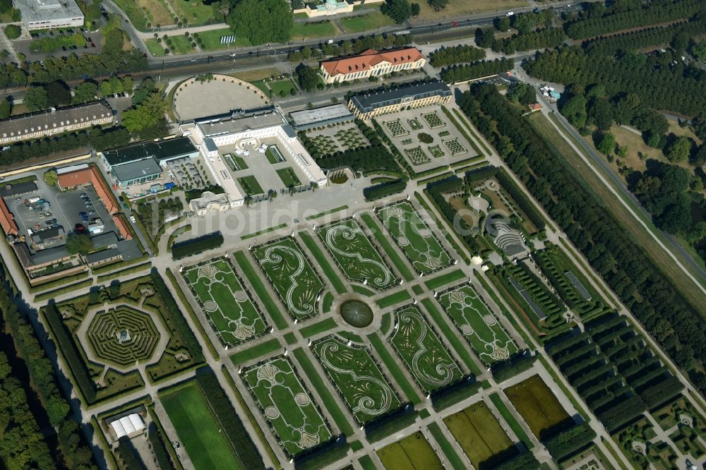 Luftbild Hannover - Schloßpark von Schloß Herrenhausen in Hannover im Bundesland Niedersachsen