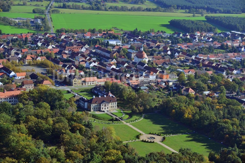 Luftbild Oranienbaum-Wörlitz - Schloßparkanlage am Schloss Oranienbaum in Oranienbaum-Wörlitz im Bundesland Sachsen-Anhalt