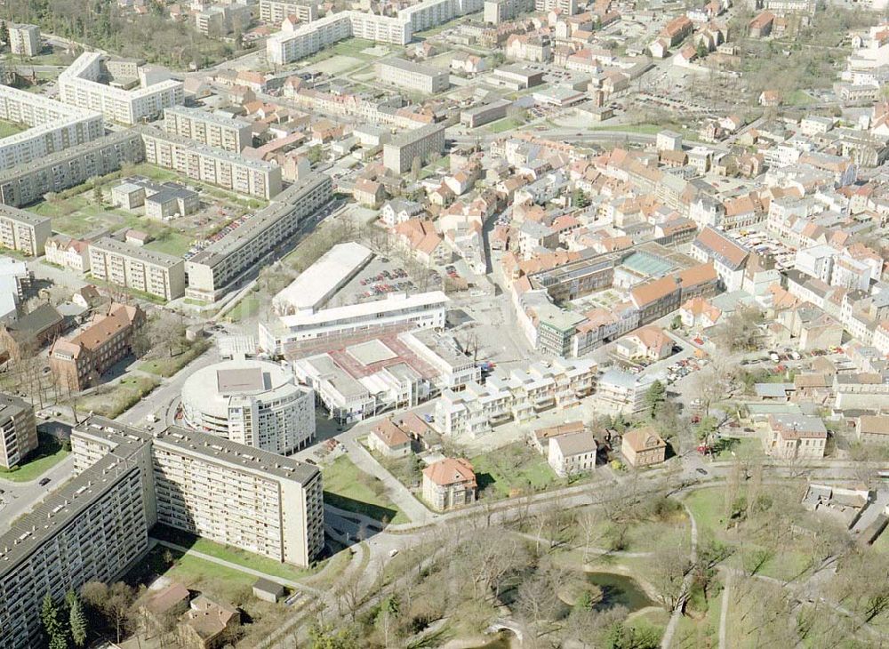 Senftenberg / Brandenburg von oben - Schloßparkcenter der KHV GmbH Am Neumarkt 2-4 in 01968 Senftenberg / Brandenburg. (Tel.: 03573-37410)