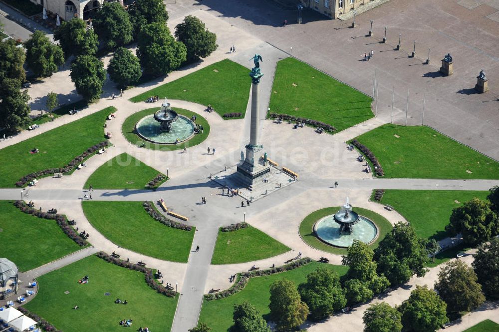 Stuttgart aus der Vogelperspektive: Schlossplatz im Zentrum der Stadt Stuttgart