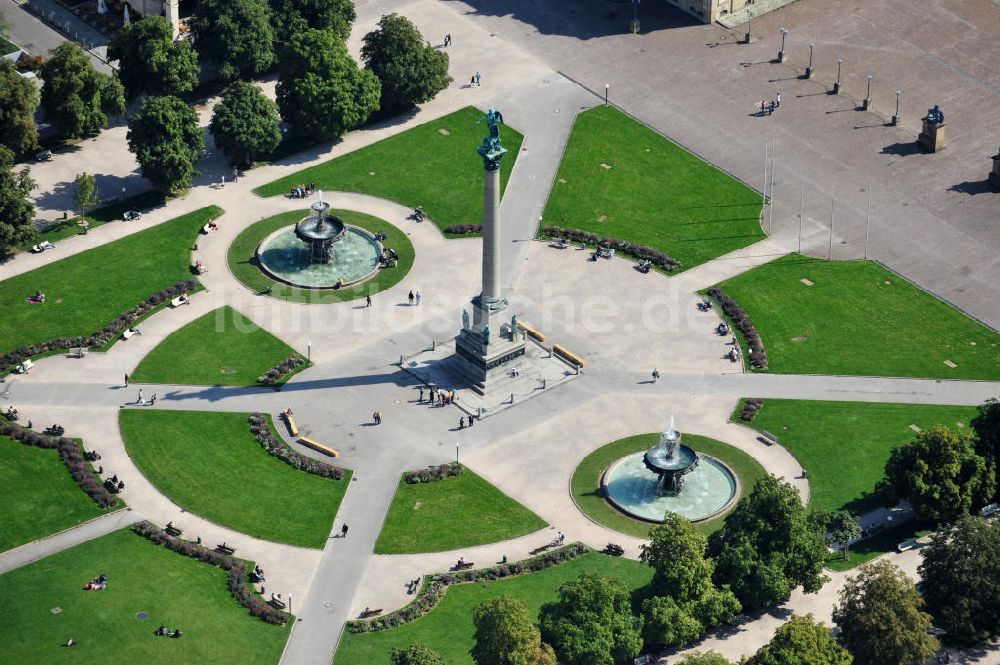 Luftbild Stuttgart - Schlossplatz im Zentrum der Stadt Stuttgart