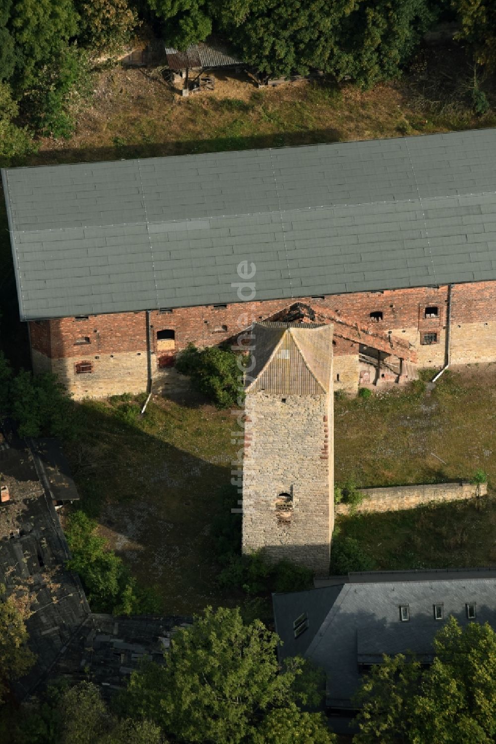 Beyernaumburg von oben - Schloßturm am Schloß auf dem Schloßberg in Beyernaumburg im Bundesland Sachsen-Anhalt